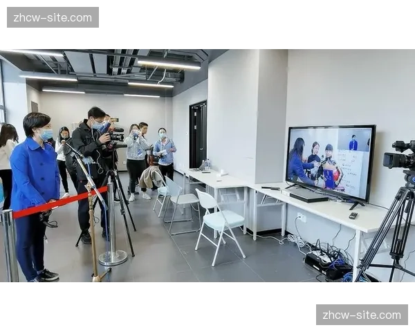 本季度混合采访区虚拟背景系统 彻底取代实景搭建